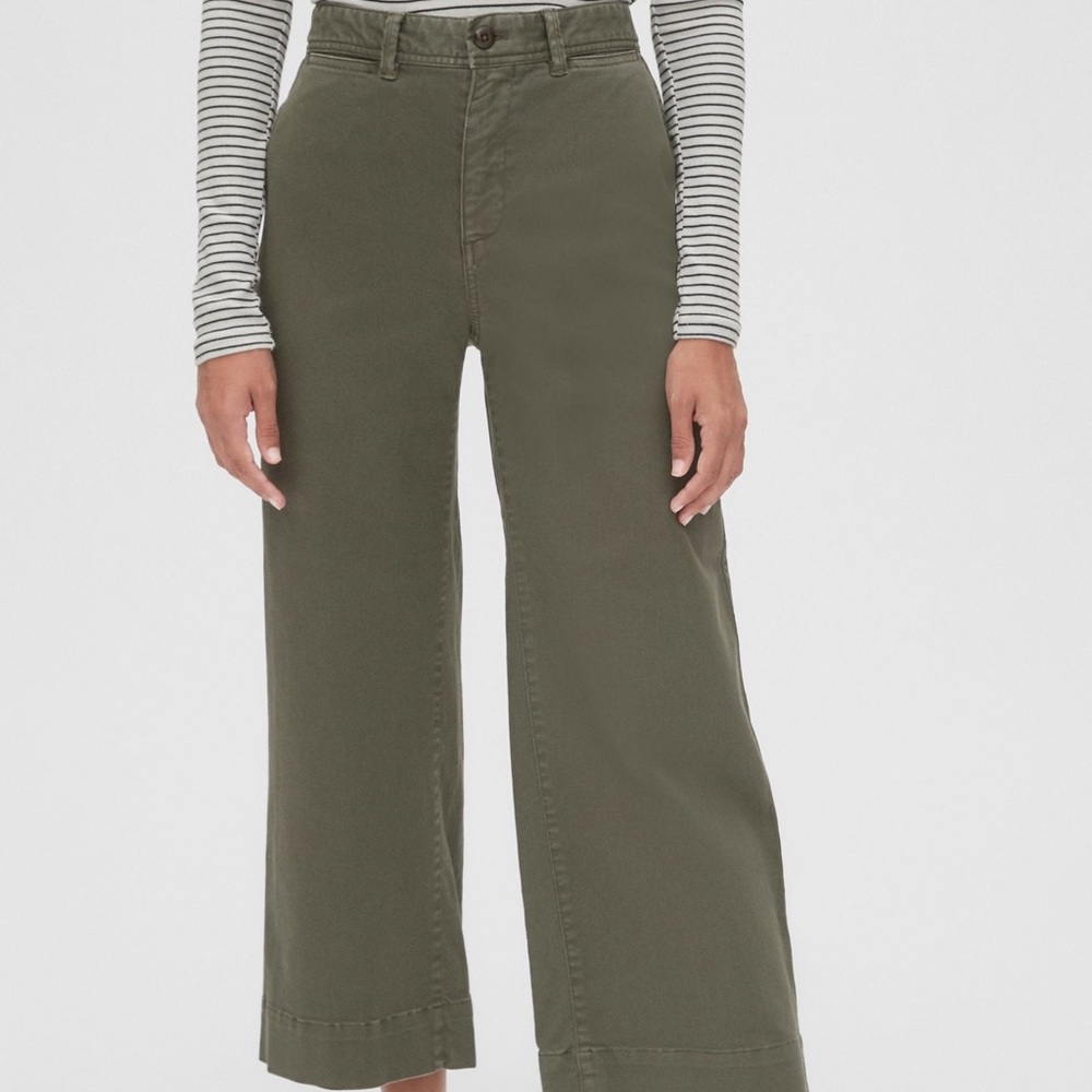 Gap High Rise Wide Leg Crop Chinos Size 8